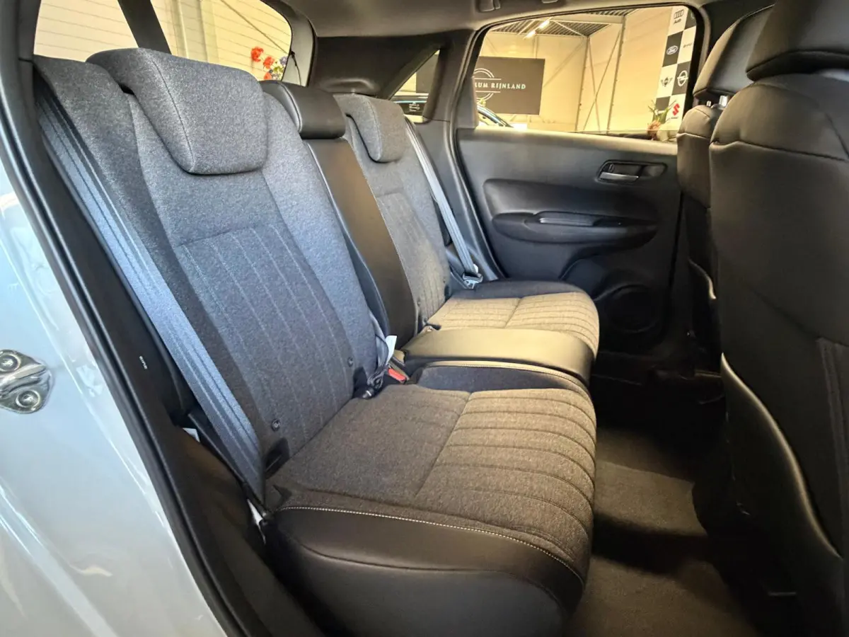 1.5 Full Hybrid Advance, Automaat, Camera, Carplay, Cruise Control, Stoel/Stuurverwarming