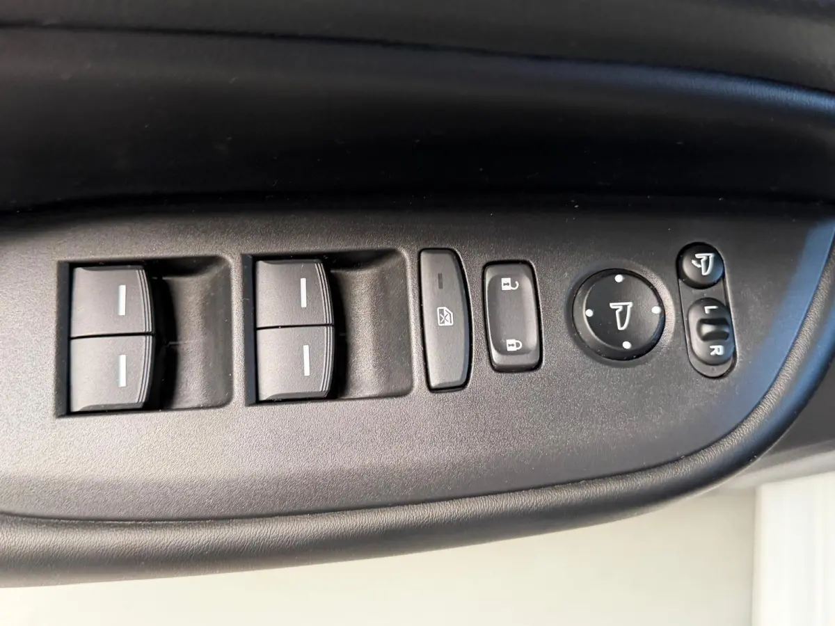 1.5 Full Hybrid Advance, Automaat, Camera, Carplay, Cruise Control, Stoel/Stuurverwarming