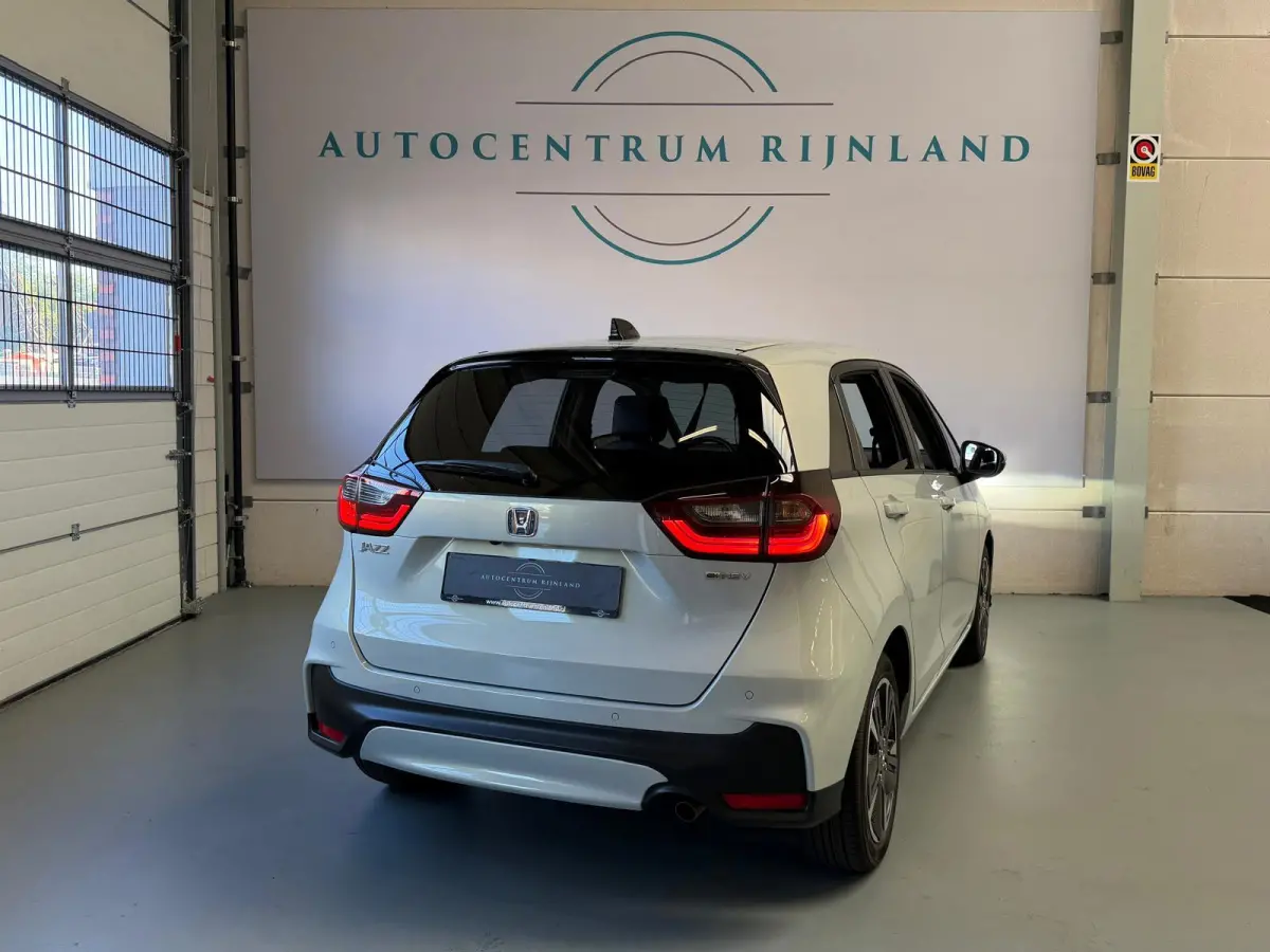 1.5 Full Hybrid Advance, Automaat, Camera, Carplay, Cruise Control, Stoel/Stuurverwarming