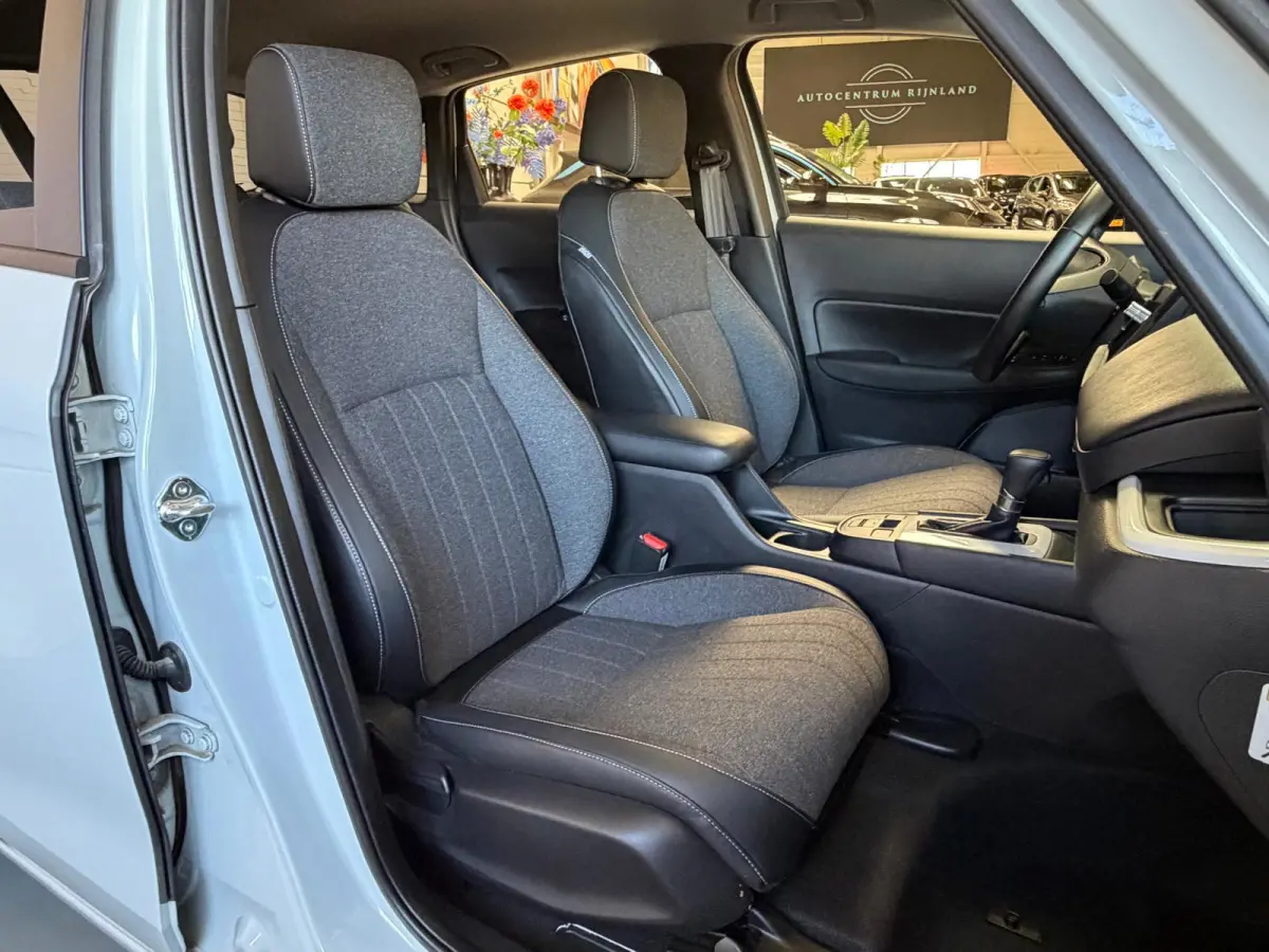 1.5 Full Hybrid Advance, Automaat, Camera, Carplay, Cruise Control, Stoel/Stuurverwarming