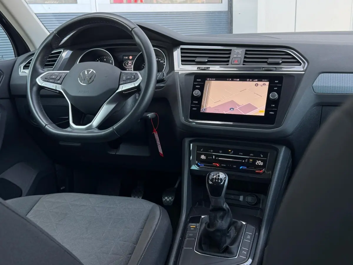 1.5 TSI Life | Adaptive cruise | Carplay | Navigatie | DAB | LED | Trekhaak | Sensoren