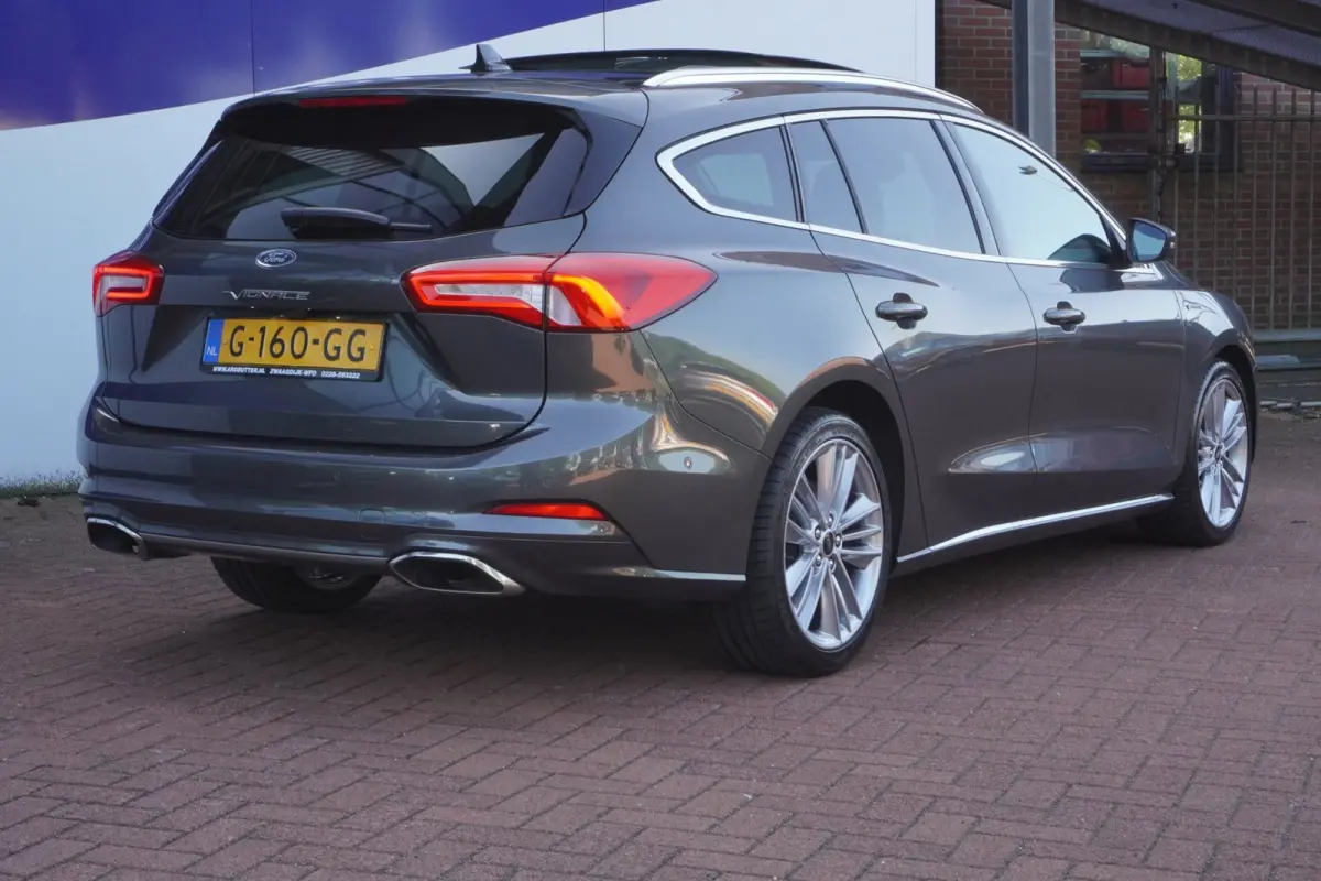 1.5 EcoBoost 150PK Vignale+Led+Volleder+Navigatie+Pano-dak+Camera+BO-Sound+18"LMV = ORIG/NL NIEUWE BANDEN ETC !!