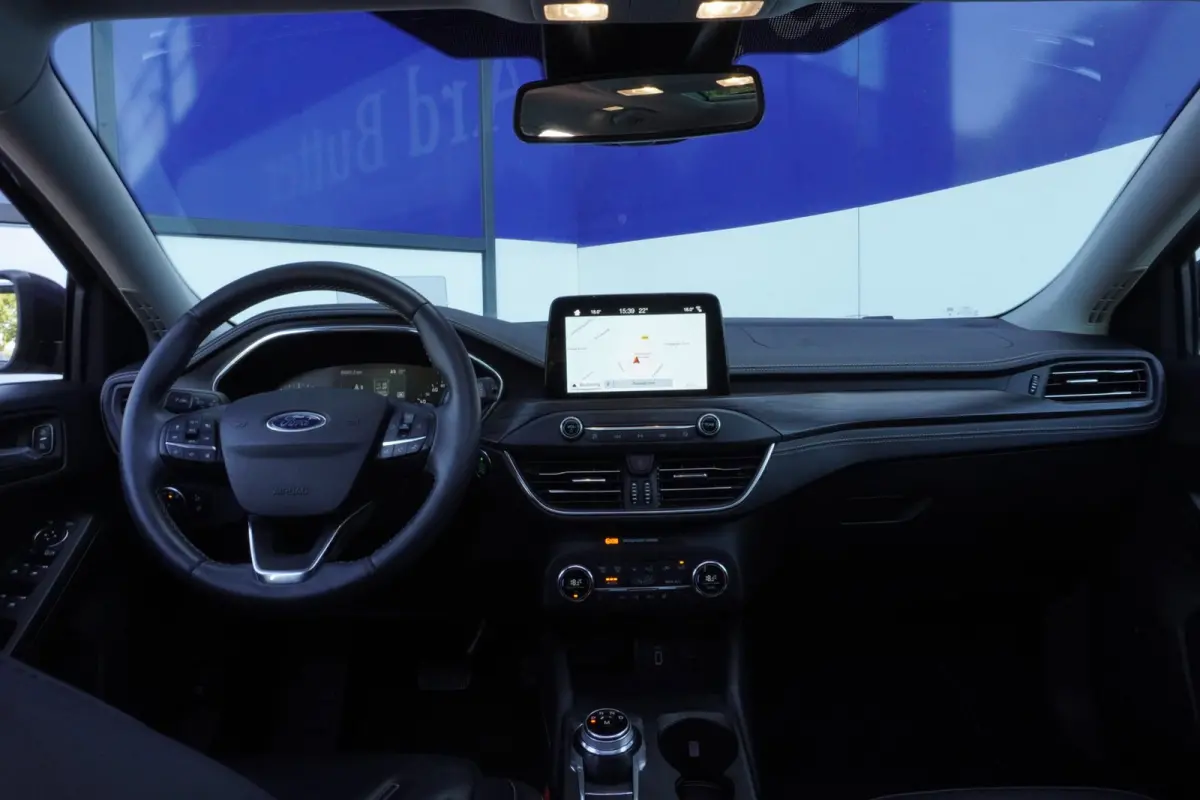 1.5 EcoBoost 150PK Vignale+Led+Volleder+Navigatie+Pano-dak+Camera+BO-Sound+18"LMV = ORIG/NL NIEUWE BANDEN ETC !!