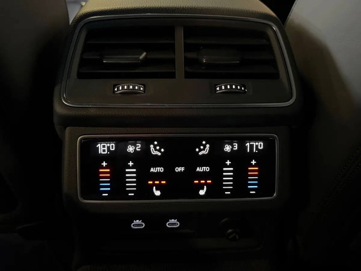 TFSI quattro Pano|Keramisch|Carbon|HUD|B&O