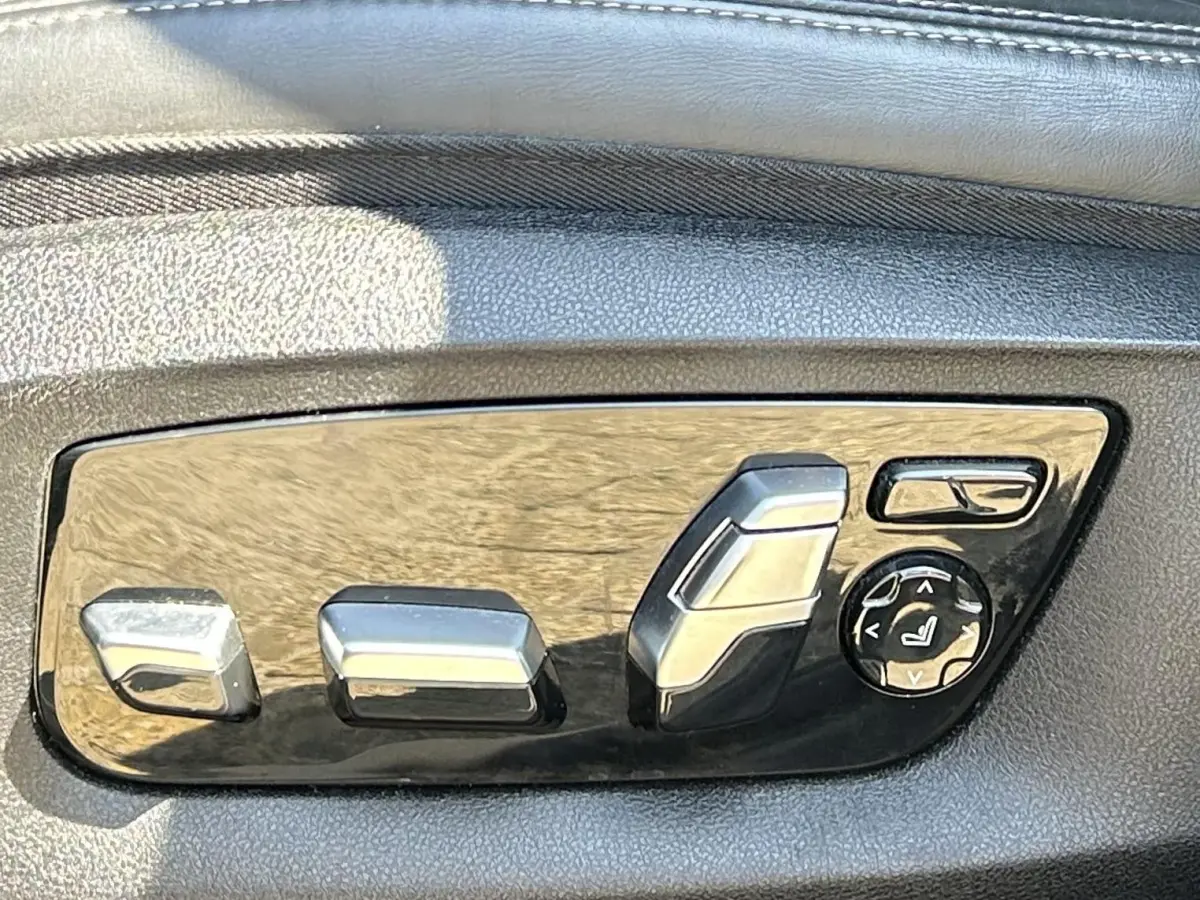 Gran Turismo 640i High Executive 340PK | ZEER NETTE STAAT | Volledige Onderhoudshistorie | Luxury Line | 6 Cilinder | PANO | Adaptive Cruise Control | Achteruitrijcamera | Active Protection 