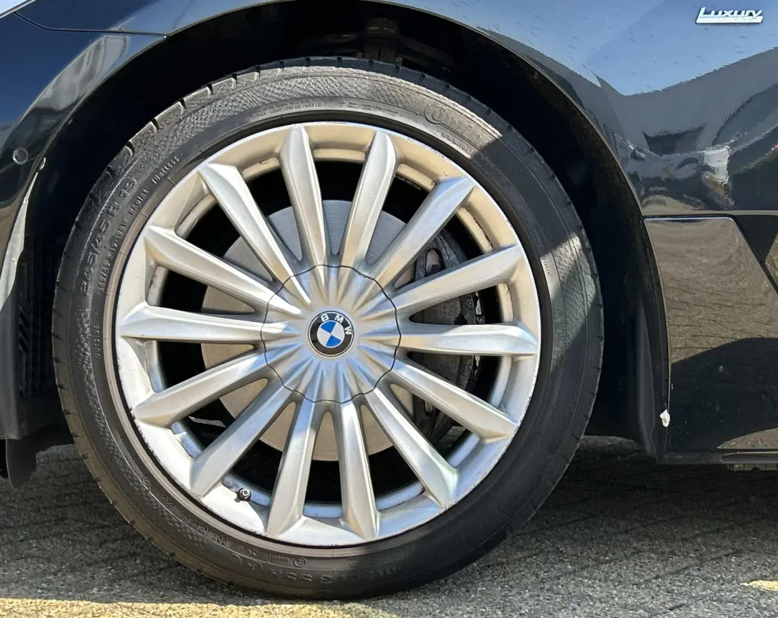 Gran Turismo 640i High Executive 340PK | ZEER NETTE STAAT | Volledige Onderhoudshistorie | Luxury Line | 6 Cilinder | PANO | Adaptive Cruise Control | Achteruitrijcamera | Active Protection 