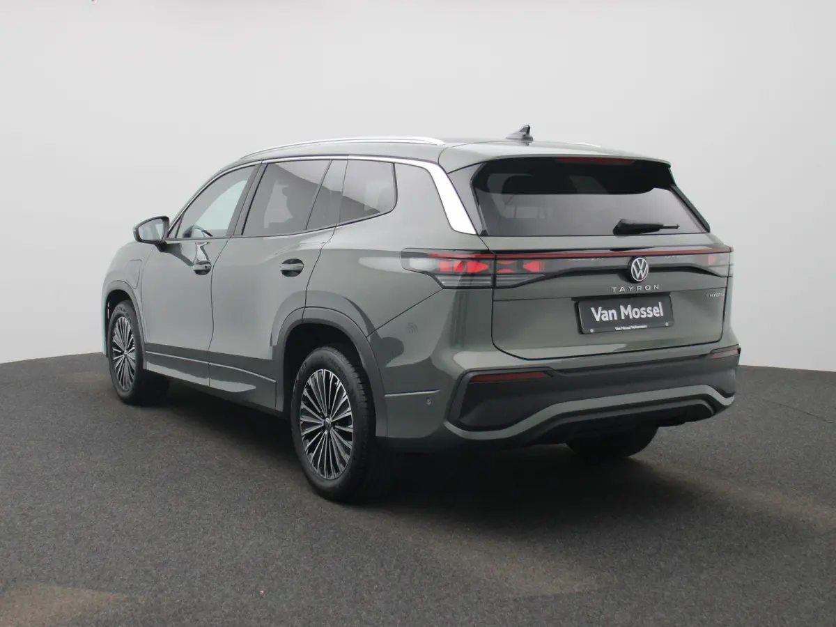 1.5 eHybrid Life Edition 204 PK| Trekhaak | LED Matrix | Navigatie Groot | Stoelverwarming | Stuurwielverwarming | Head-Updisplay | Harman Kardon Audio | 18 Inch Velgen