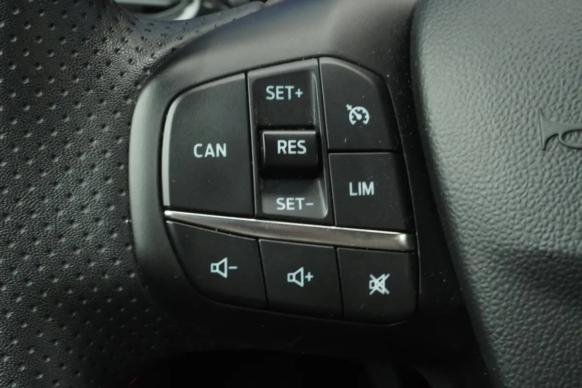 1.0 EcoBoost Hybrid ST-Line+Full-Led+Navigatie+stoel&stuur-verw+17"Lmv+Privacy-Glass=ORIG/NL