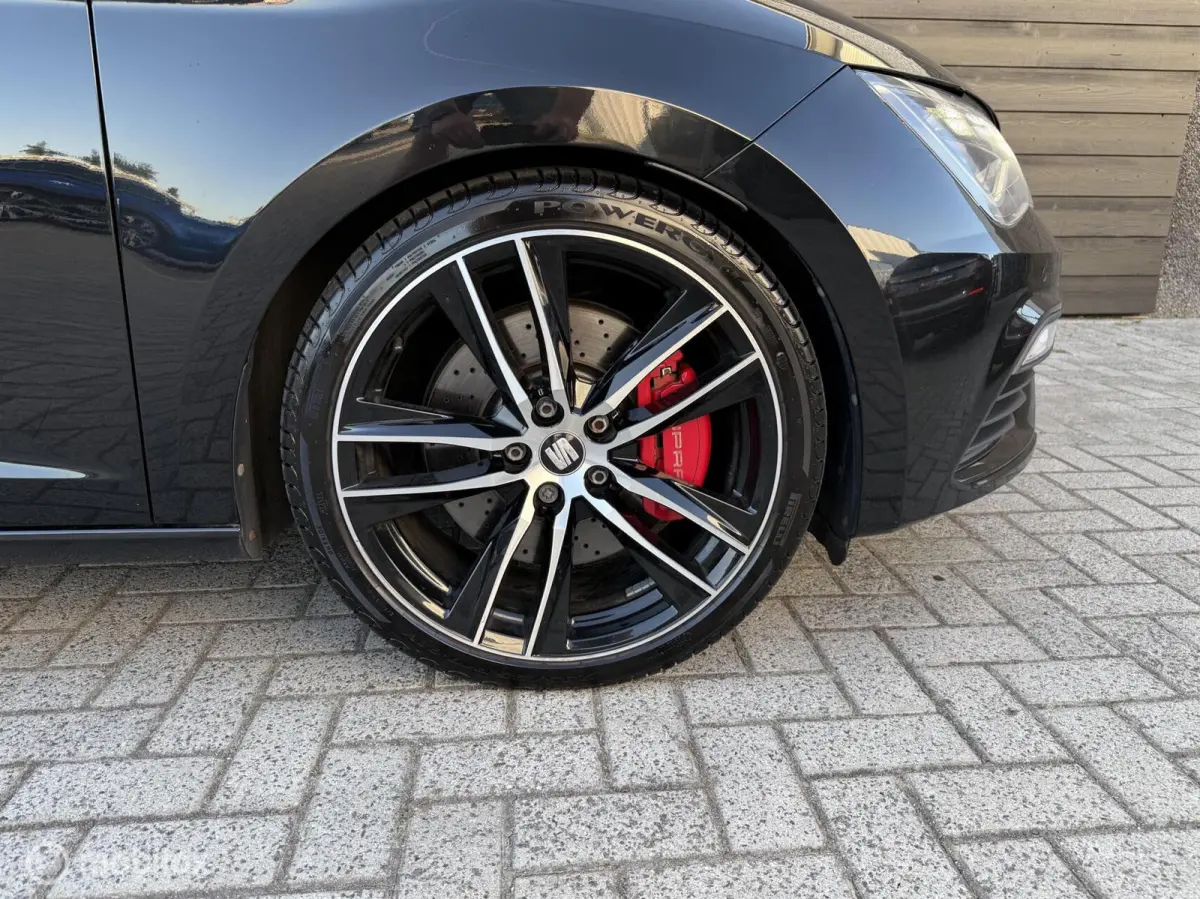 2.0 TSI CUPRA 300 4DRIVE Kuipstoel/Pano.dak/Carplay