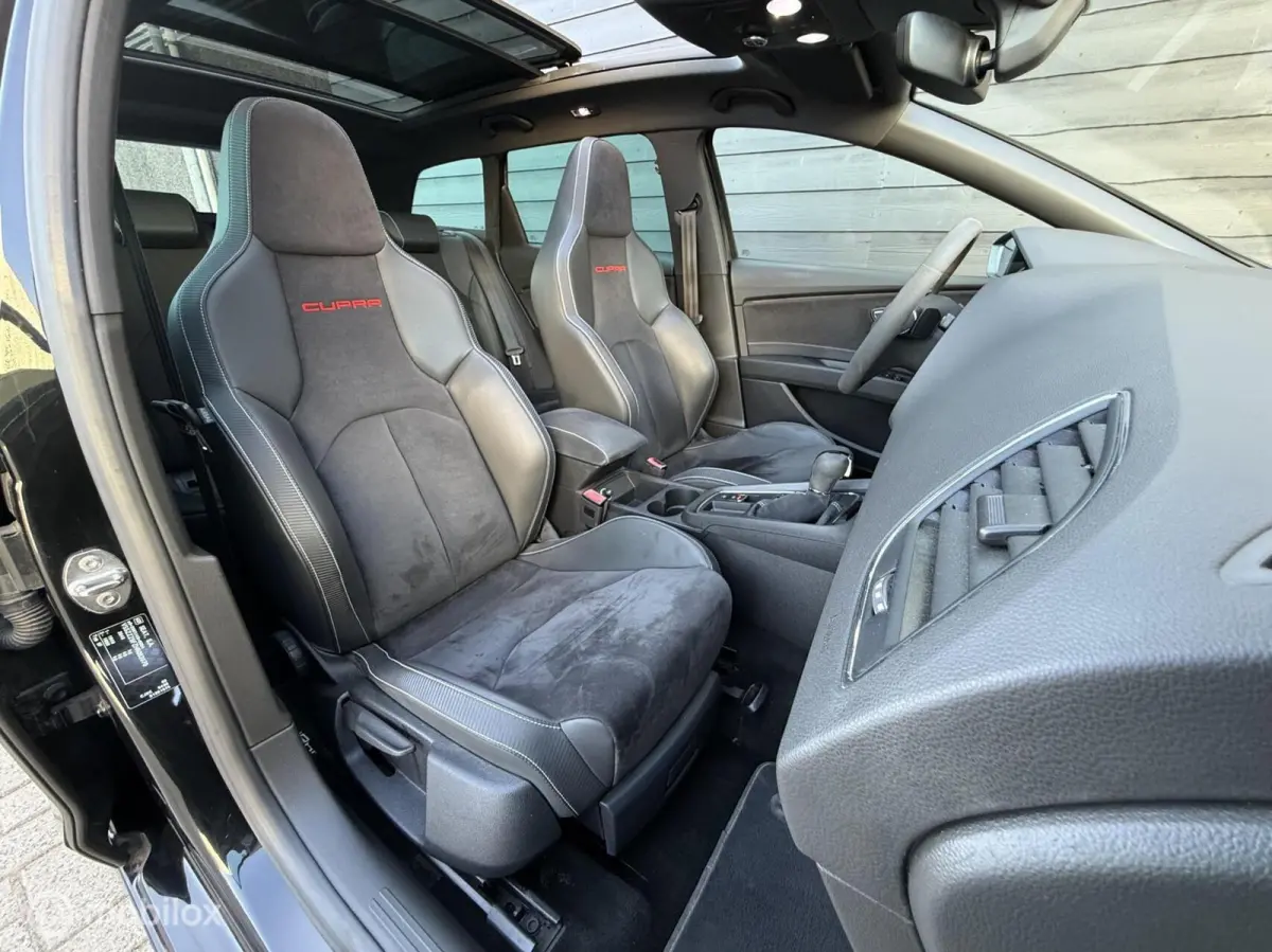 2.0 TSI CUPRA 300 4DRIVE Kuipstoel/Pano.dak/Carplay