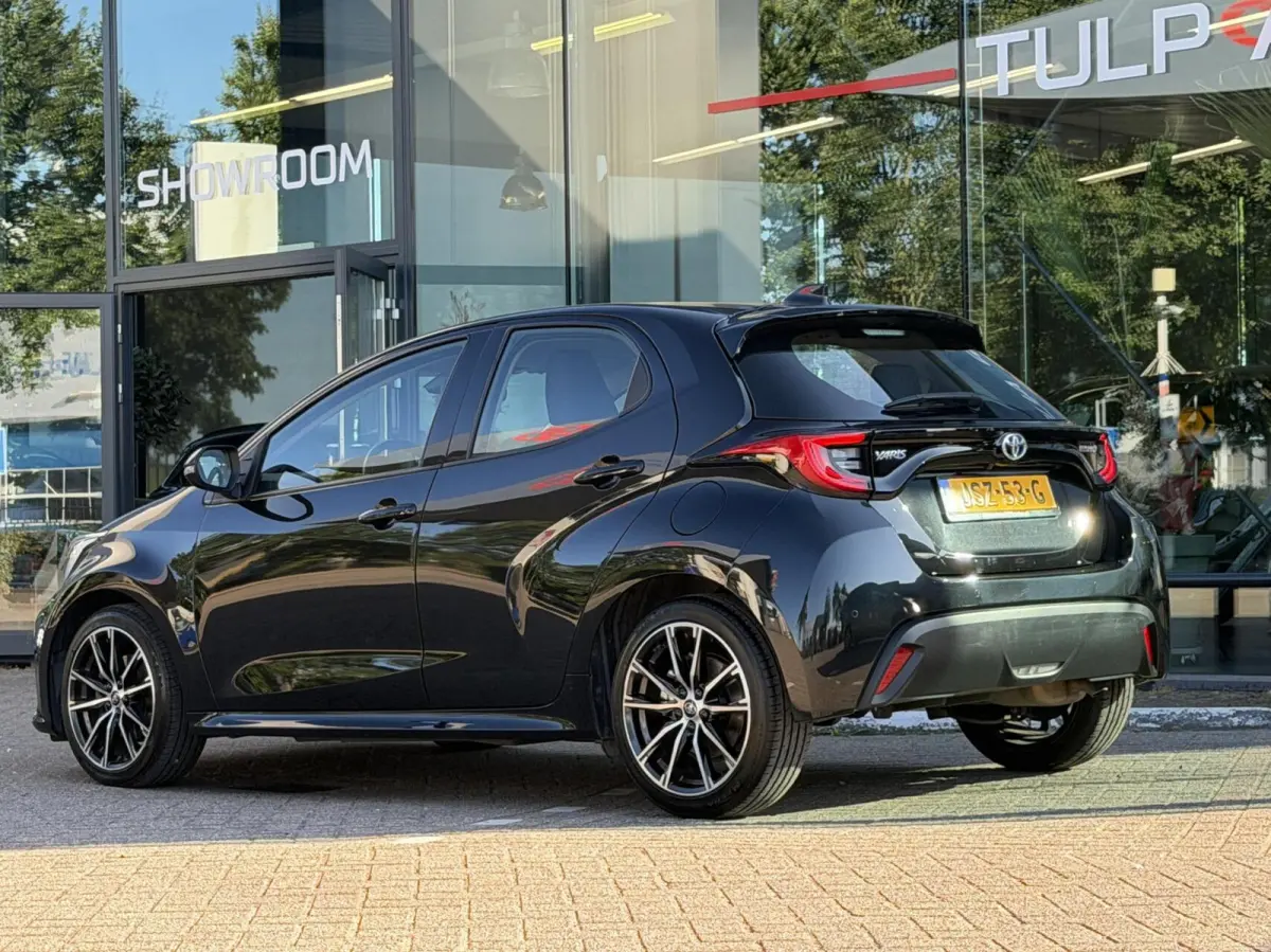 1.5 Hybrid Active Automaat 2022 Navi Clima pdc