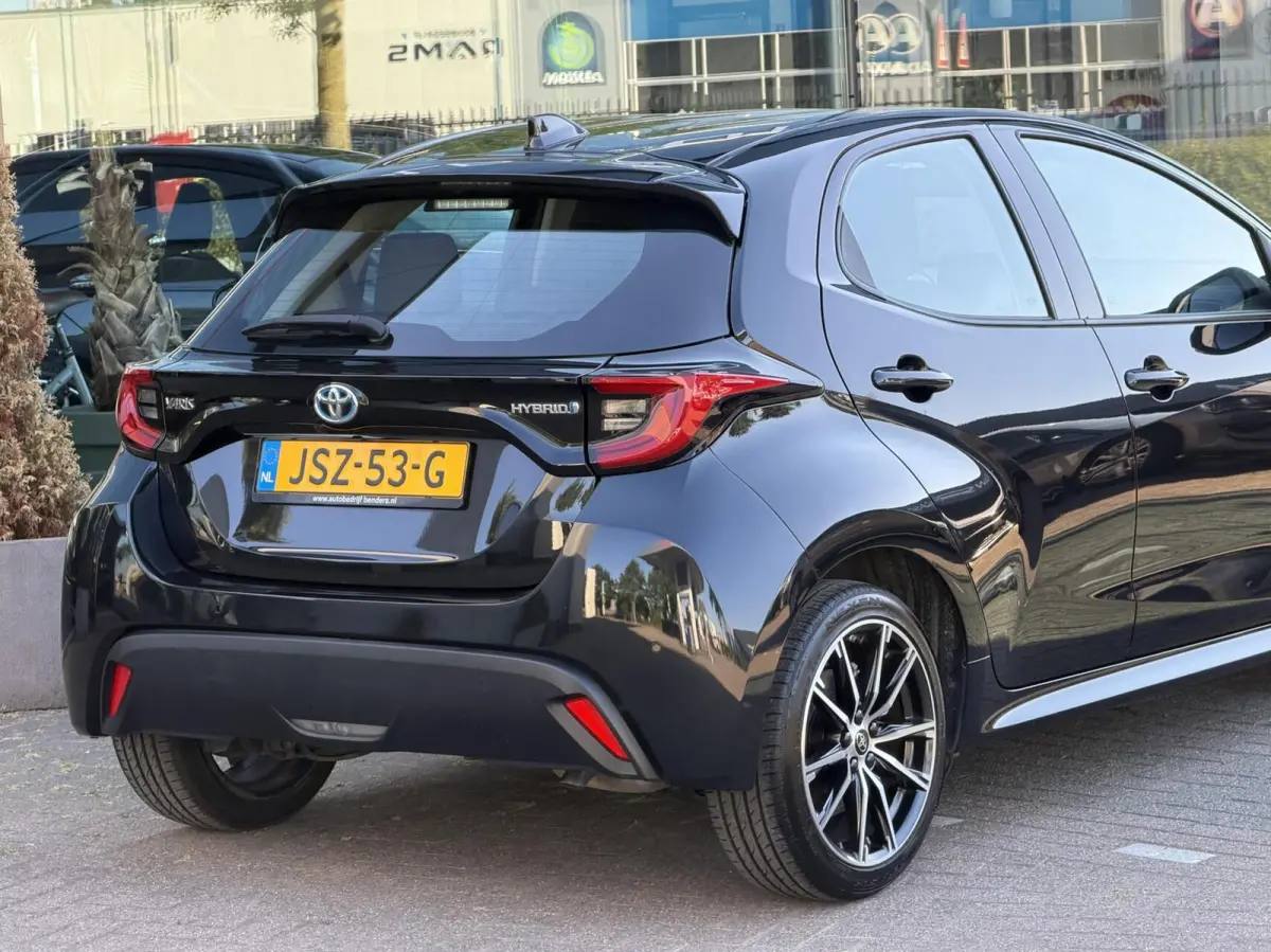 1.5 Hybrid Active Automaat 2022 Navi Clima pdc