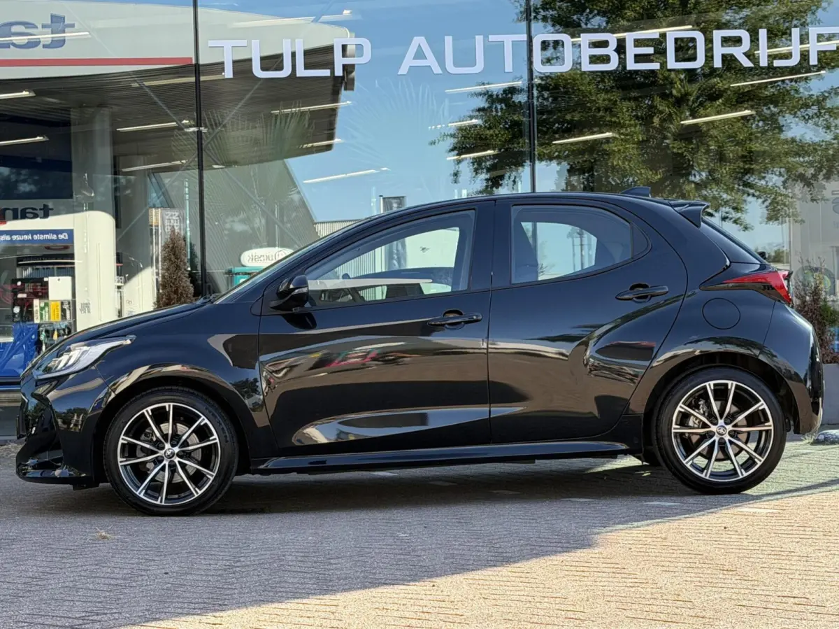 1.5 Hybrid Active Automaat 2022 Navi Clima pdc
