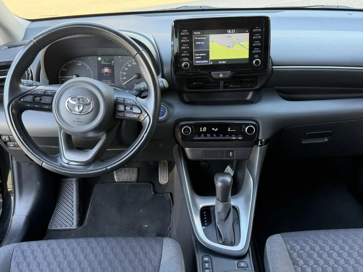 1.5 Hybrid Active Automaat 2022 Navi Clima pdc