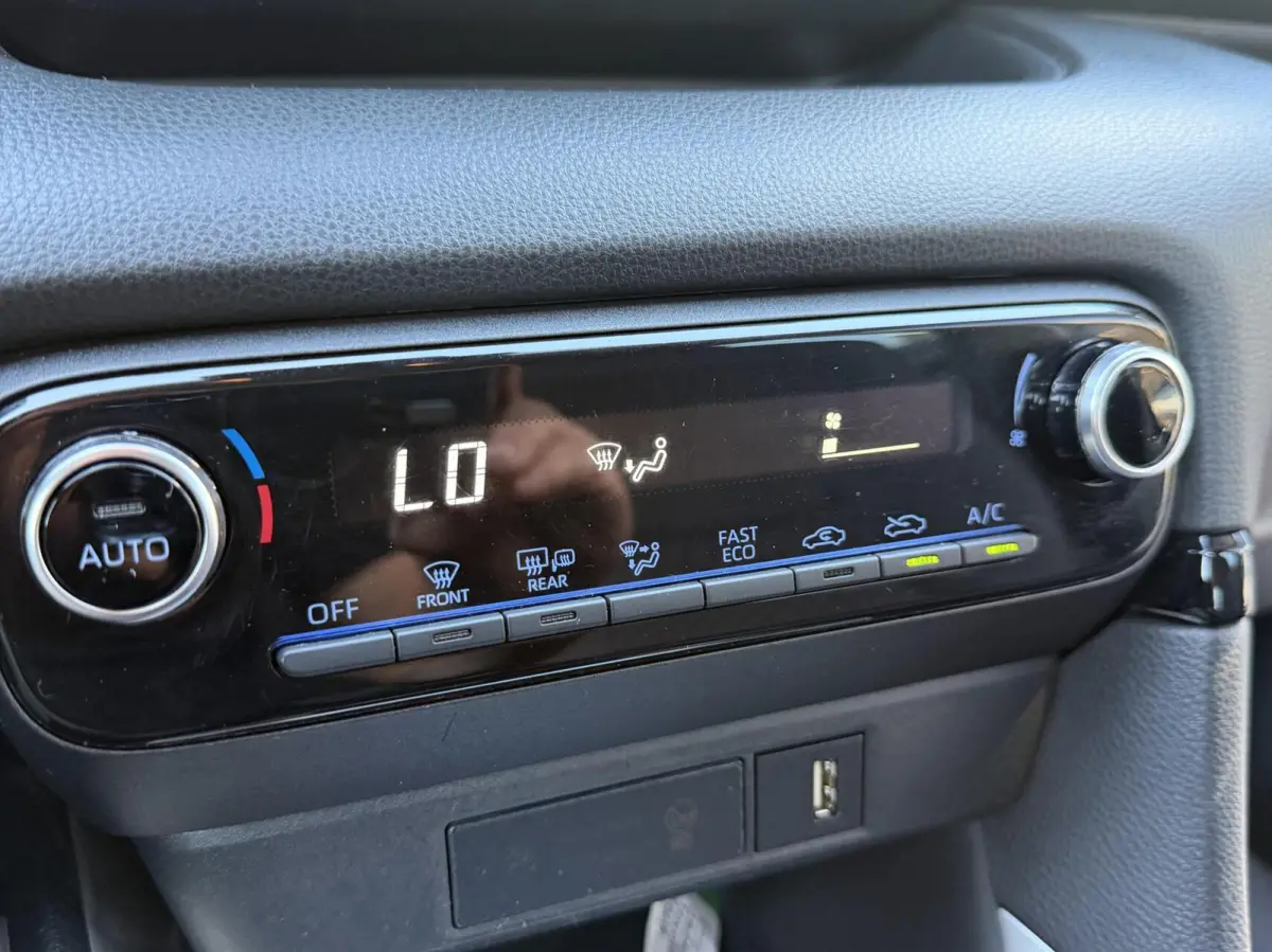 1.5 Hybrid Active Automaat 2022 Navi Clima pdc