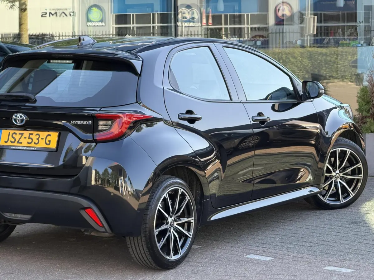 1.5 Hybrid Active Automaat 2022 Navi Clima pdc