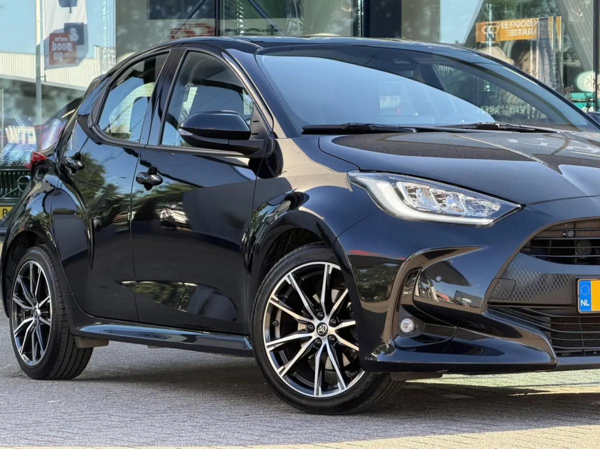 1.5 Hybrid Active Automaat 2022 Navi Clima pdc