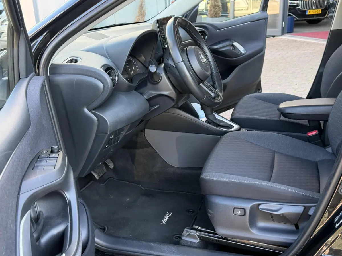 1.5 Hybrid Active Automaat 2022 Navi Clima pdc