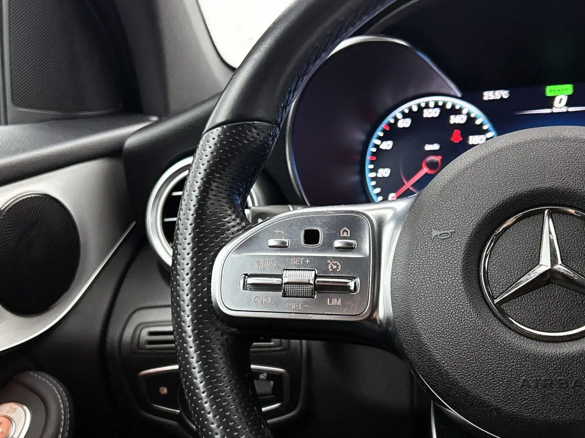 200 Business Solution AMG | ACHTERUITRIJCAMERA | TREKHAAK | ELEKTRISCHE KOFFERKLEP | STOELVERWARMING | CLIMATE CONTROL | CRUISE CONTROL |