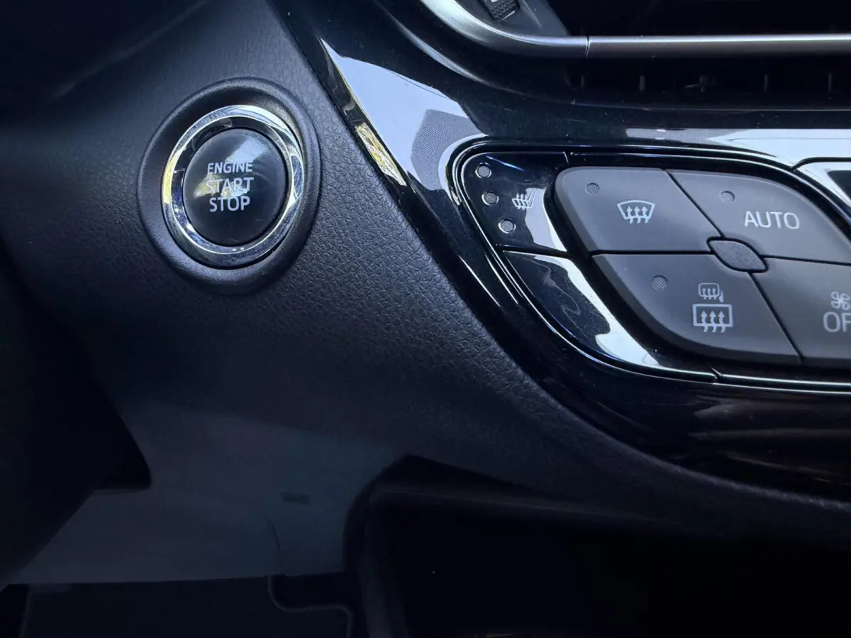 1.2 Executive - ACC/NAVI/KEYLESS/JBL/CAMERA/NAP
