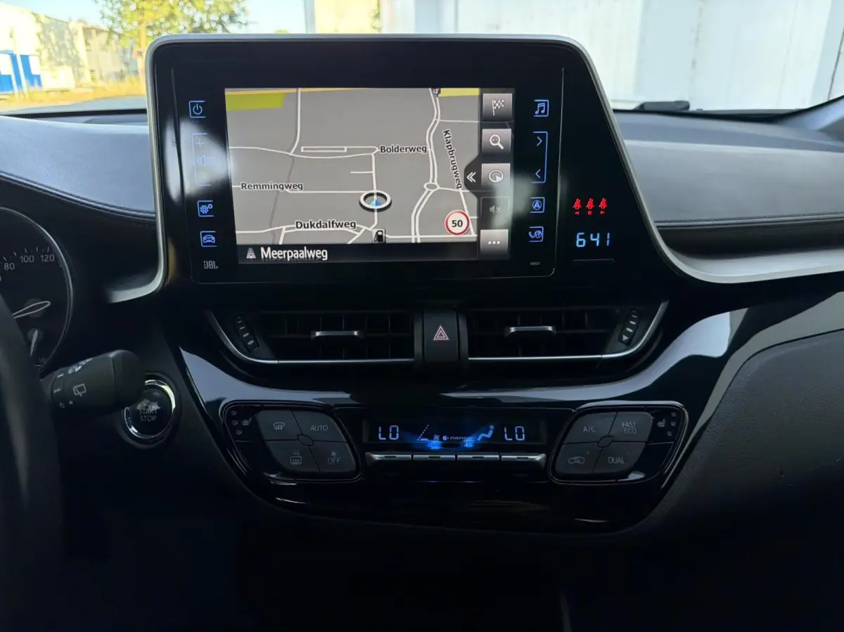 1.2 Executive - ACC/NAVI/KEYLESS/JBL/CAMERA/NAP