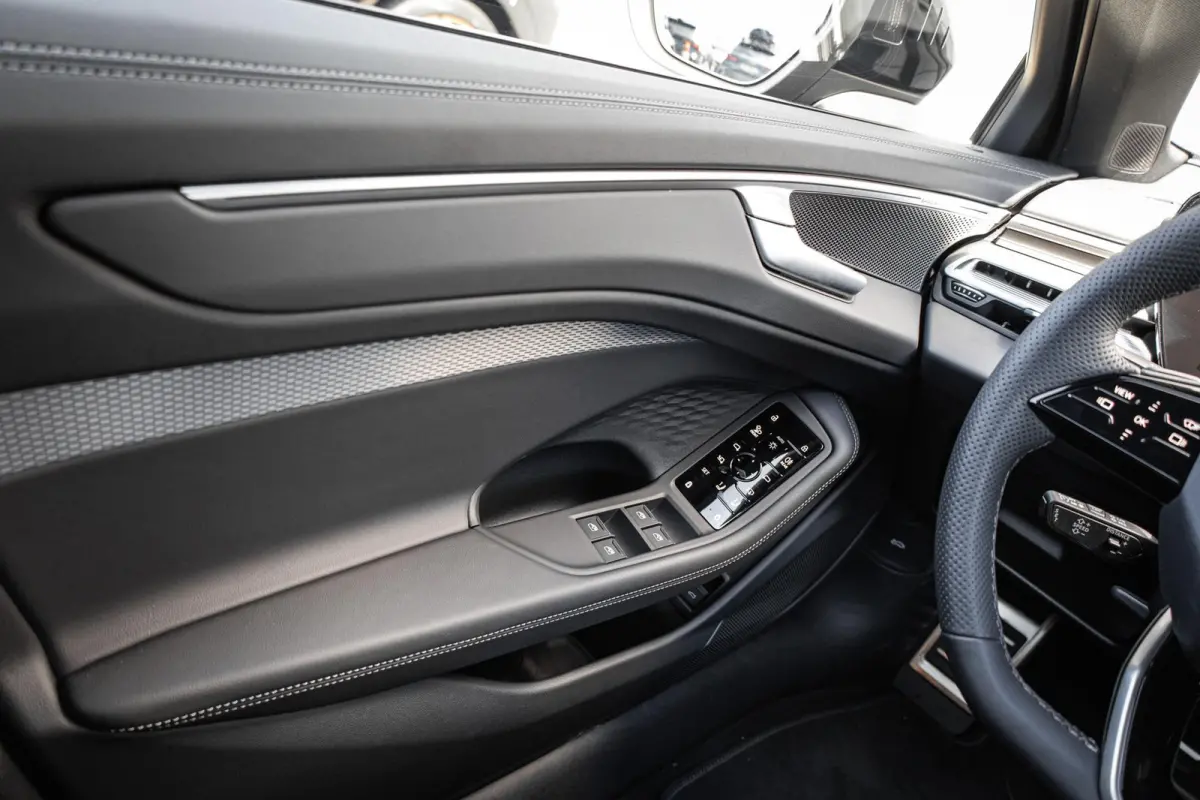 2.0 e-hybrid 299pk quattro S edition | Adaptieve luchtvering | Trekhaak | Bang & Olufsen