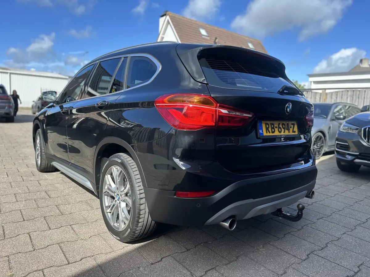 xDrive20i High Exec. NL Auto Leder|HUD|Pano|Trekh