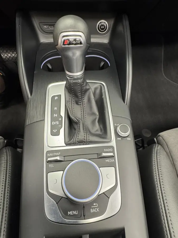 40 TFSI 190PK Quattro S-Line Automaat-Navigatie-Cr.contr-Clima-Carplay-Stoelverwarming-Parkeersensoren-Virtual-Lm17''velgen
