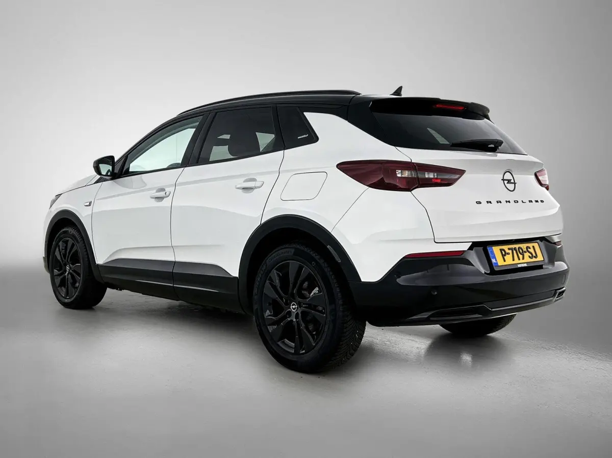 225pk Plug-In Hybrid GS Line | 1ste eigenaar | Accu 93% | Stuur/voorruit/stoelverwarming | Camera | 18"LMV | AGR stoelen | AUTOMAAT