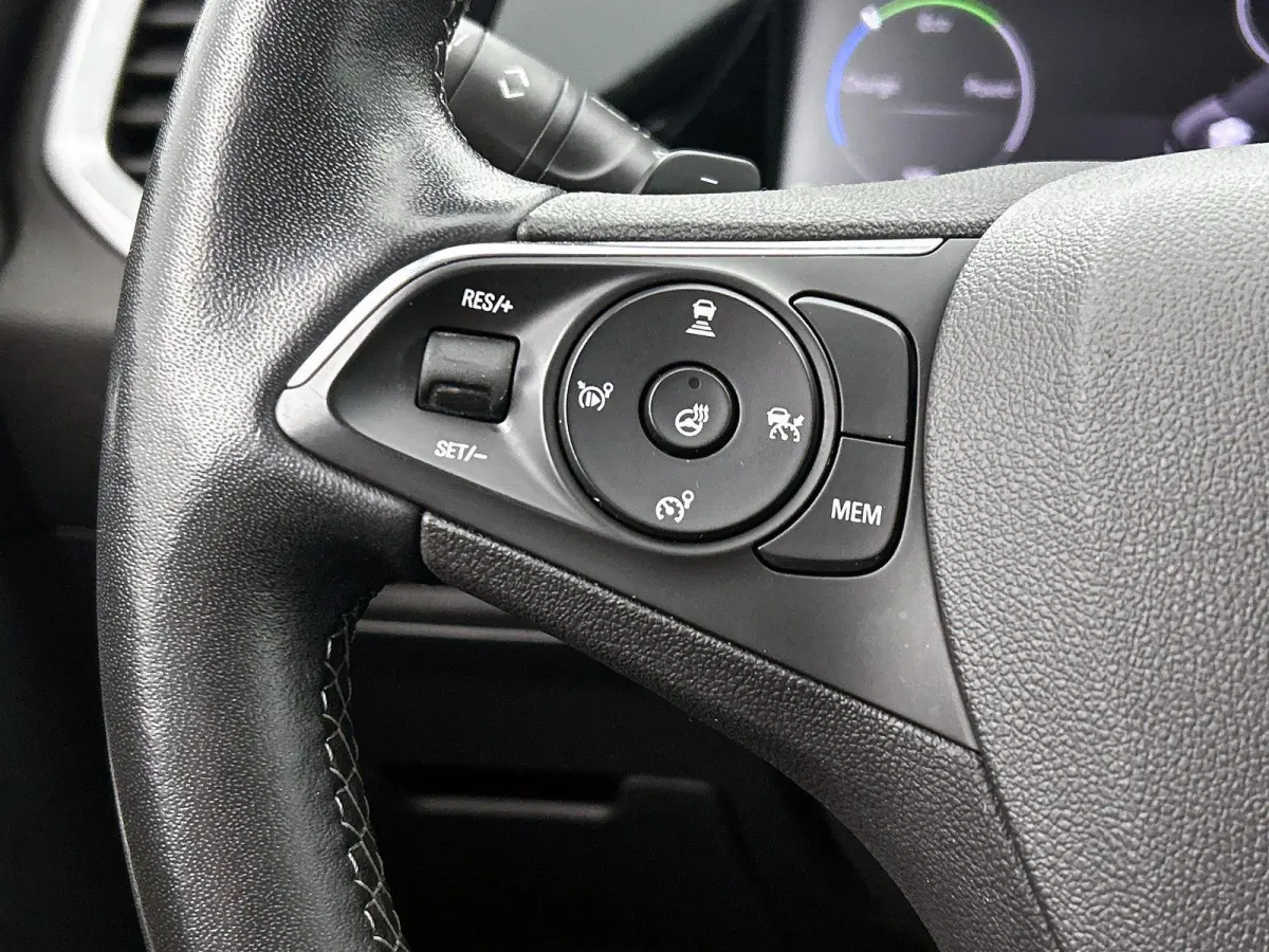 225pk Plug-In Hybrid GS Line | 1ste eigenaar | Accu 93% | Stuur/voorruit/stoelverwarming | Camera | 18"LMV | AGR stoelen | AUTOMAAT