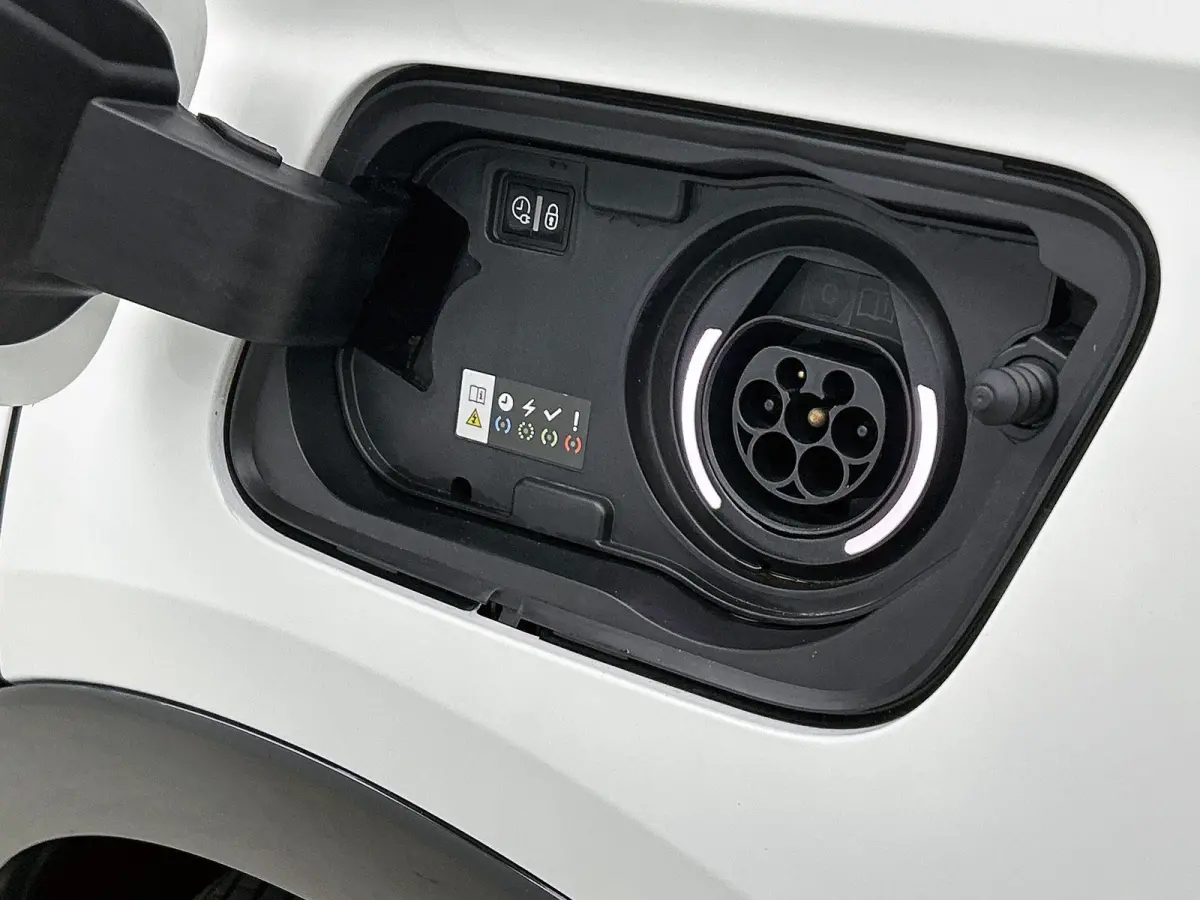 225pk Plug-In Hybrid GS Line | 1ste eigenaar | Accu 93% | Stuur/voorruit/stoelverwarming | Camera | 18"LMV | AGR stoelen | AUTOMAAT
