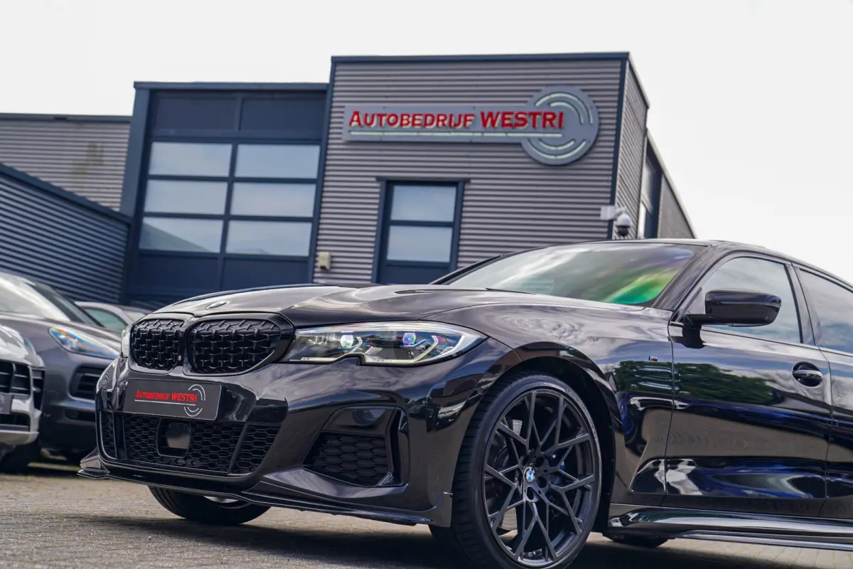 M340i xDrive High Executive Edition | Harman Kardon | HuD | Schuif/kanteldak | 360 cam | Adaptieve Cruise | 374 PK