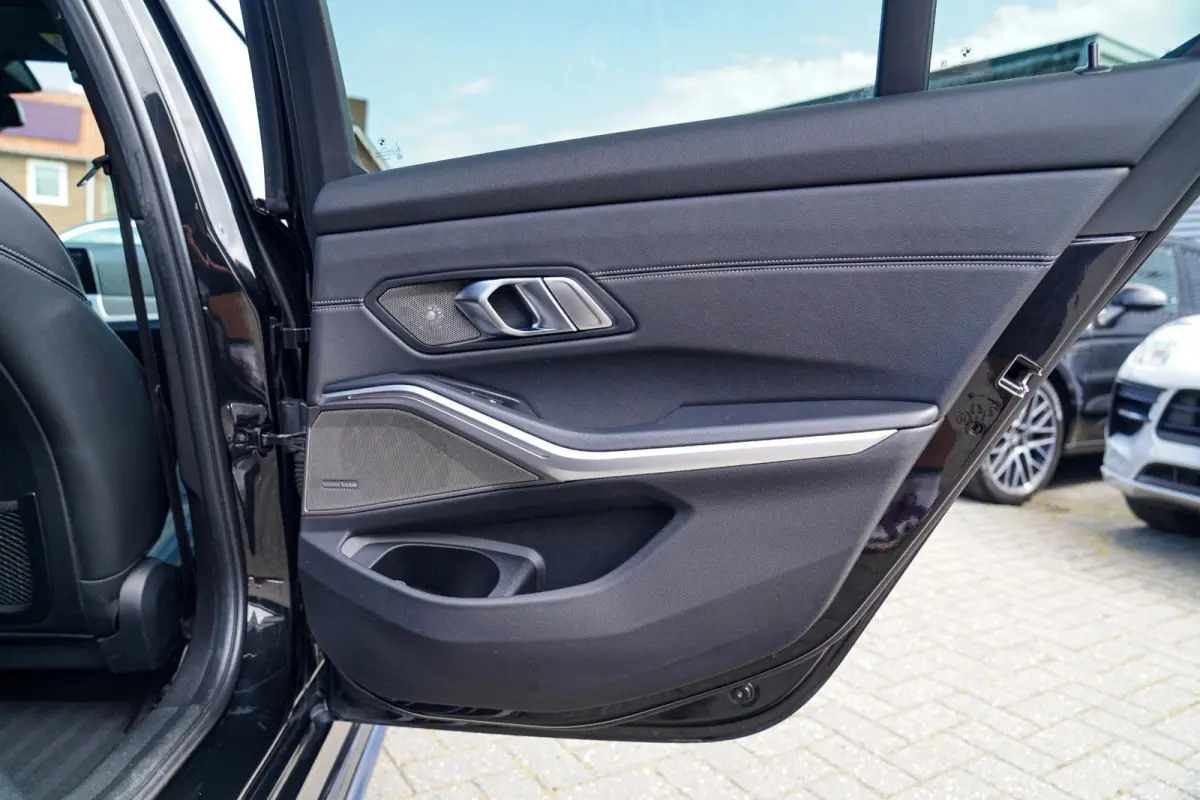 M340i xDrive High Executive Edition | Harman Kardon | HuD | Schuif/kanteldak | 360 cam | Adaptieve Cruise | 374 PK