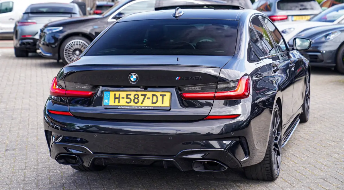 M340i xDrive High Executive Edition | Harman Kardon | HuD | Schuif/kanteldak | 360 cam | Adaptieve Cruise | 374 PK