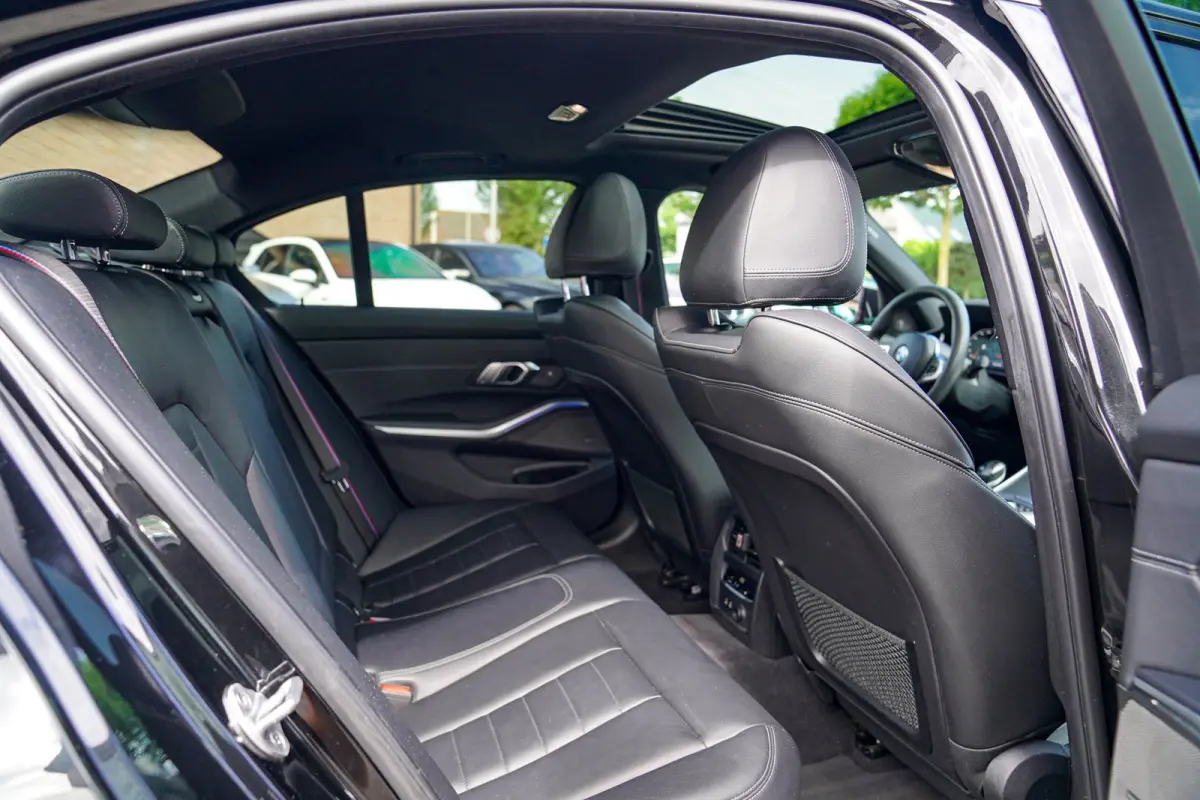 M340i xDrive High Executive Edition | Harman Kardon | HuD | Schuif/kanteldak | 360 cam | Adaptieve Cruise | 374 PK