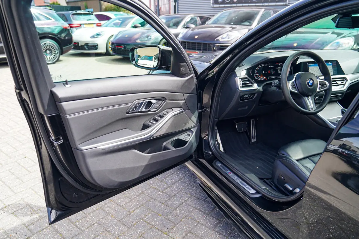 M340i xDrive High Executive Edition | Harman Kardon | HuD | Schuif/kanteldak | 360 cam | Adaptieve Cruise | 374 PK