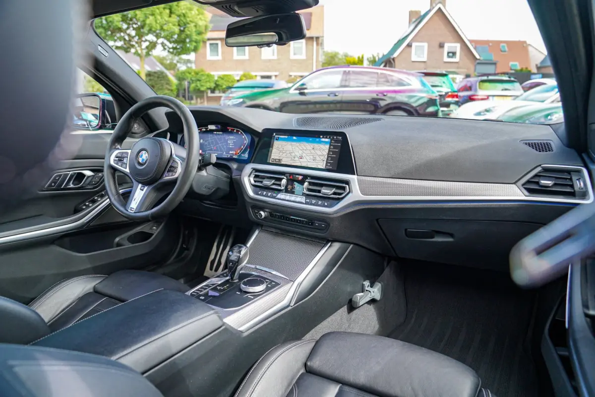 M340i xDrive High Executive Edition | Harman Kardon | HuD | Schuif/kanteldak | 360 cam | Adaptieve Cruise | 374 PK
