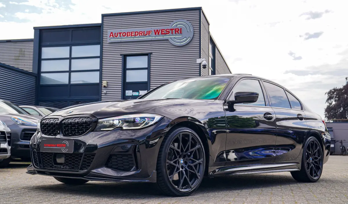 M340i xDrive High Executive Edition | Harman Kardon | HuD | Schuif/kanteldak | 360 cam | Adaptieve Cruise | 374 PK