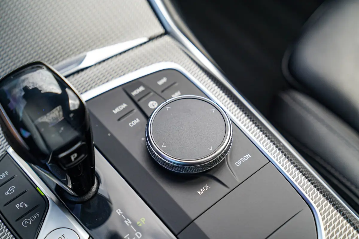 M340i xDrive High Executive Edition | Harman Kardon | HuD | Schuif/kanteldak | 360 cam | Adaptieve Cruise | 374 PK