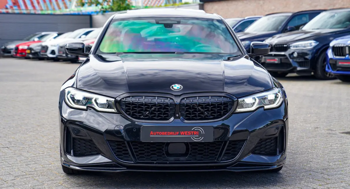 M340i xDrive High Executive Edition | Harman Kardon | HuD | Schuif/kanteldak | 360 cam | Adaptieve Cruise | 374 PK