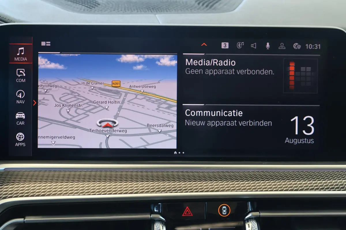 xDrive40i High Executive head-up display | Panoramadak