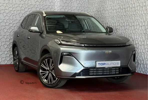 MAX+ PHEV LONG RANGE NIEUWE AUTO | 29,8 kWh ACCU | 136 KM WLTP | PANORAMADAK | STOELVERWARMING/KOELING | LEER | MET MASSAGE Geely Wijchen