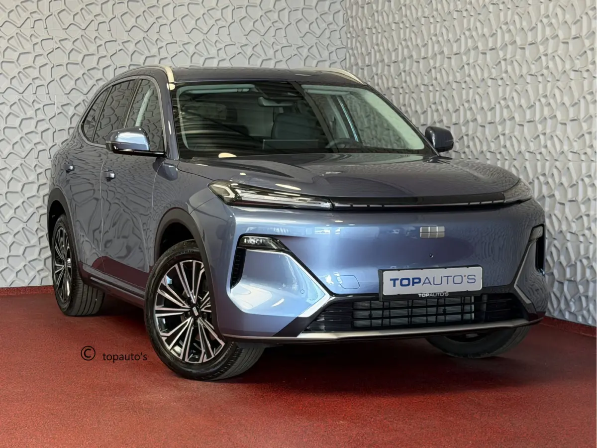 MAX+ PHEV LONG RANGE NIEUWE AUTO | 29,8 kWh ACCU | 136 KM WLTP | PANORAMADAK | STOELVERWARMING/KOELING | LEER | MET MASSAGE Geely Wijchen