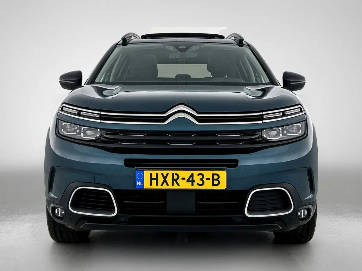 SUV Feel 1.6 Plug-in HYbrid 225pk Automaat | Navigatie | Panoramisch schuif-kanteldak | Achteruitrijcamera | Climate Control | Adaptieve Cruise Control | Parkeersensoren v+a | Comfortstoelen