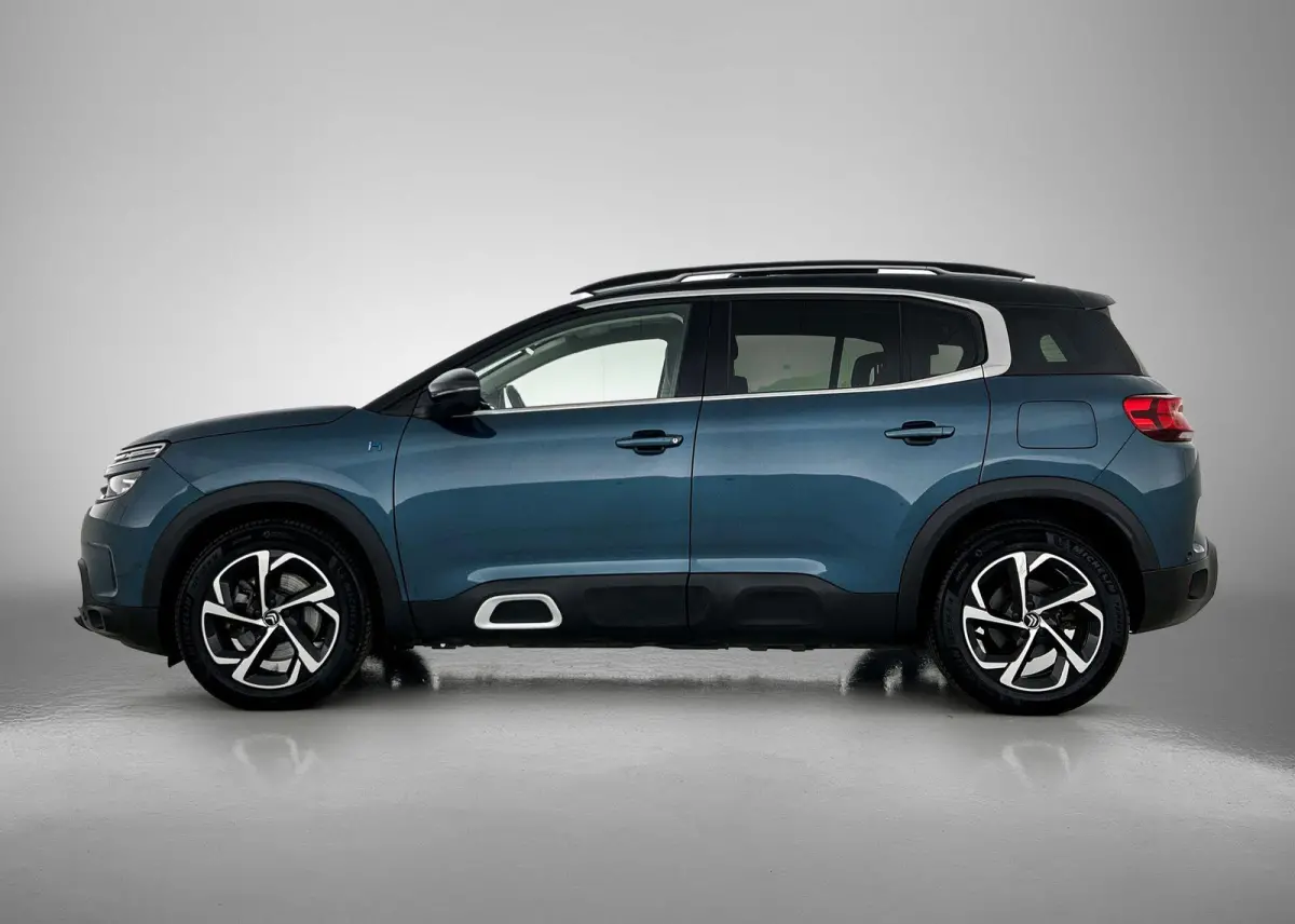 SUV Feel 1.6 Plug-in HYbrid 225pk Automaat | Navigatie | Panoramisch schuif-kanteldak | Achteruitrijcamera | Climate Control | Adaptieve Cruise Control | Parkeersensoren v+a | Comfortstoelen