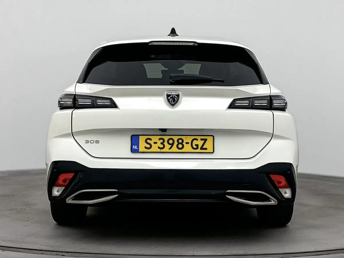 130pk Allure Pack Business | Navigatie | CarPlay | Adaptieve Cruise Control | All Season Banden | 360 Camera