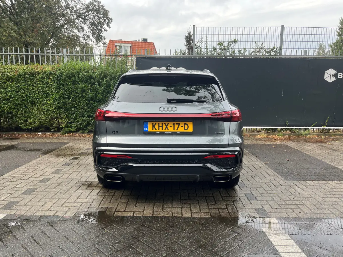 2.0 TFSI e-hybrid quattro S edition | Luchtvering | Trekhaak | Panoramadak | Tech Plus | Optiek zwart |