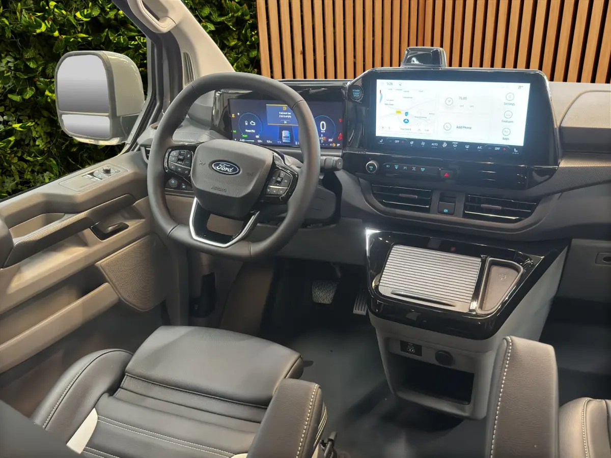 Plug-in-Hybrid Grey Platinum Dubbel Cabine | 360 cam. | 5-zits | Sportpakket | Fiscaal aantrekkelijk | 1-fase laadkabel mode 3 16A, 10 meter (PHEV) | 12-weg verstel- en verwarmbare AGR bestu