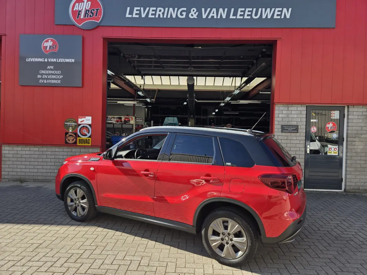 1.4 Boosterjet Select Smart Hybrid Automaat/ Parkeersensoren voor/ Apple Carplay-Android auto/ Camera/ Rijklaarprijs
