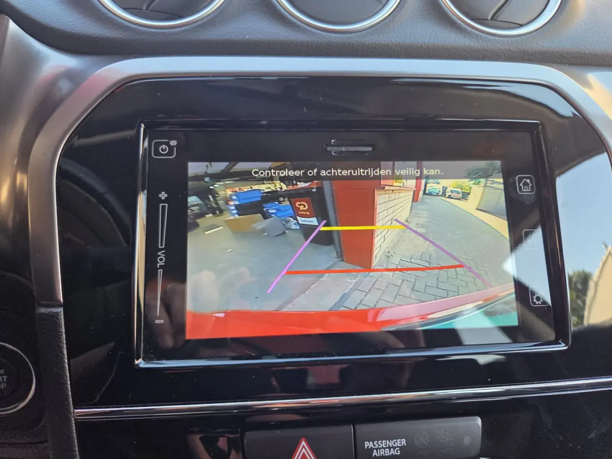 1.4 Boosterjet Select Smart Hybrid Automaat/ Parkeersensoren voor/ Apple Carplay-Android auto/ Camera/ Rijklaarprijs